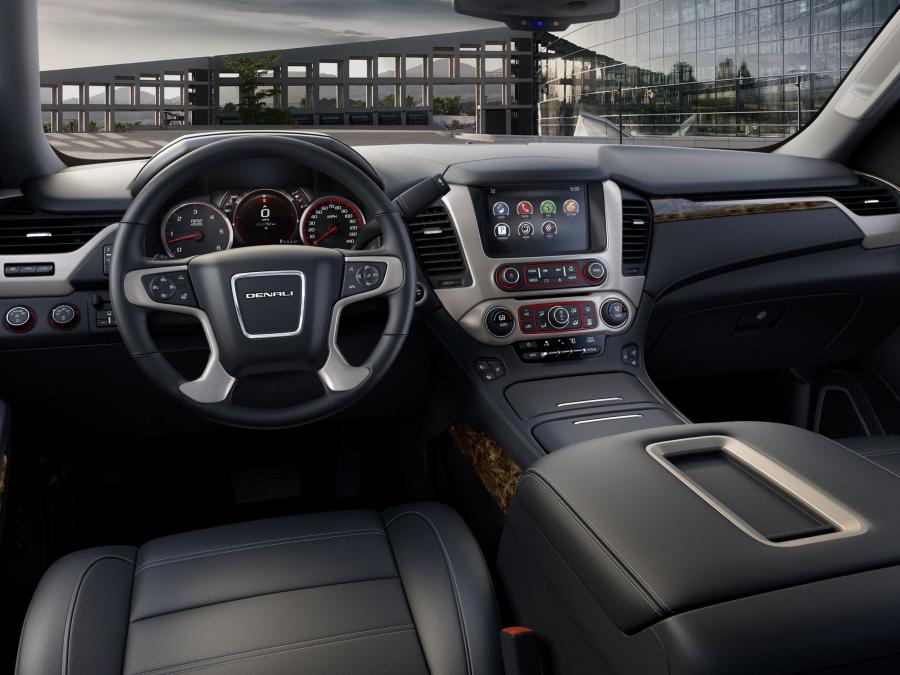  GMC Yukon Denali 2015 года  (фото 13 из 52)